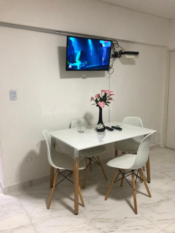 Ferienwohnung Av Corrientes Obelisco Buenos Aires Exterior foto